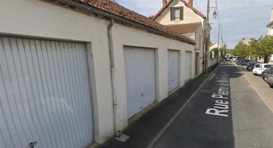 Garage  pièces Montereau fault yonne disponible à la Location