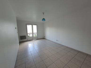 Appartement 1 pièces Dammarie les lys disponible à la Location