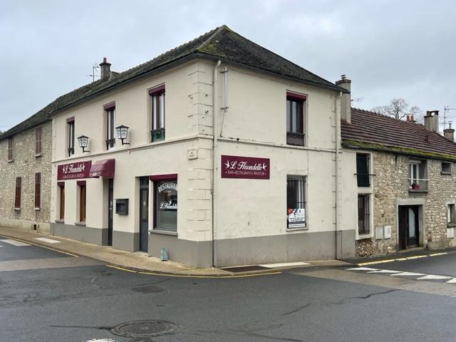 Murs Commerciaux  pièces Voisenon disponible à la Vente
