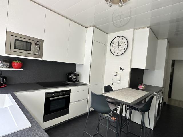Appartement 5 pièces Vaux le penil disponible à la Vente