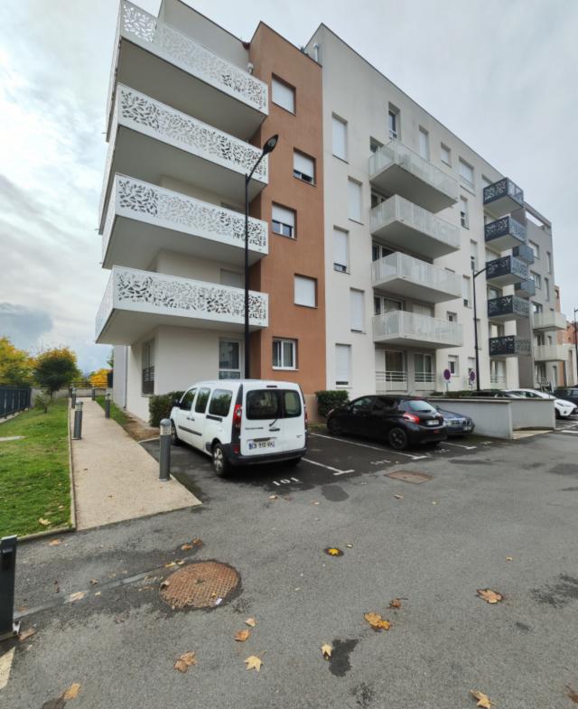 Appartement 2 pièces Le mee sur seine disponible à la Vente