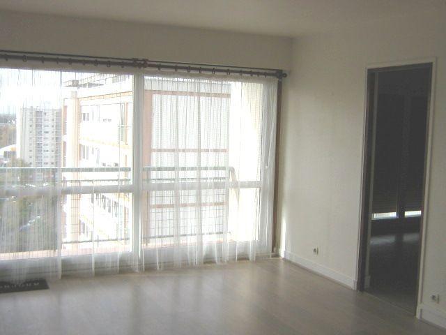 Appartement 3 pièces Le mee sur seine disponible à la Location