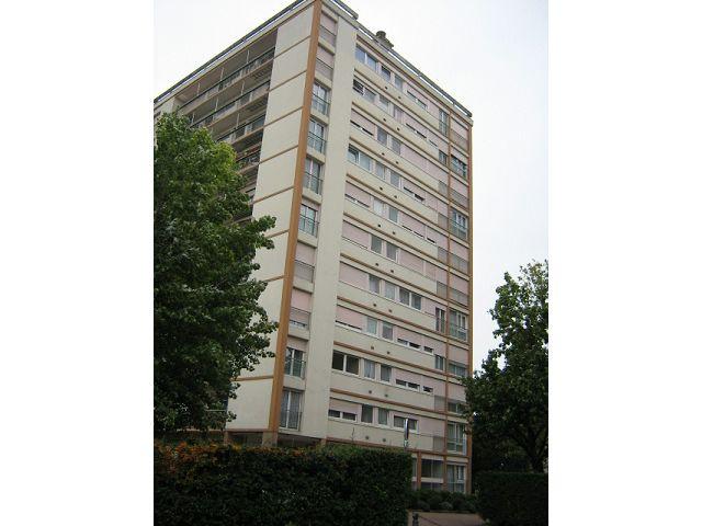 Appartement 3 pièces Le mee sur seine disponible à la Location