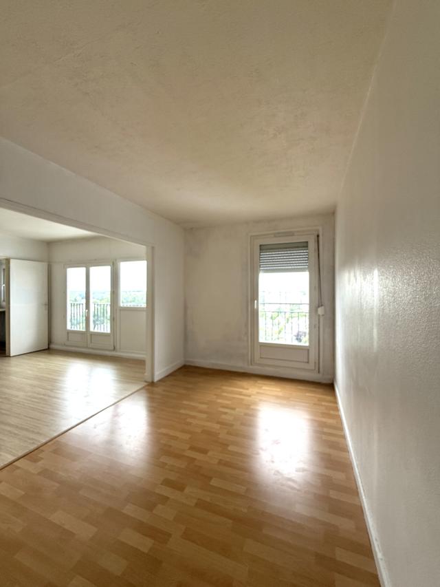 Appartement 4 pièces Le mee sur seine disponible à la Vente