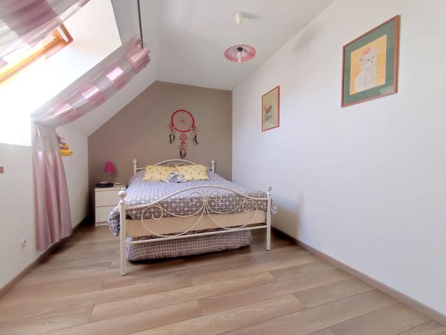 Maison 7 pièces Vaux le penil disponible à la Vente