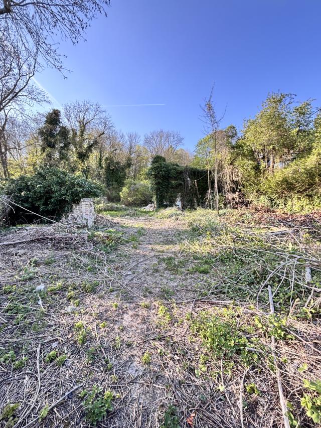 Terrain  pièces Le mee sur seine disponible à la Vente