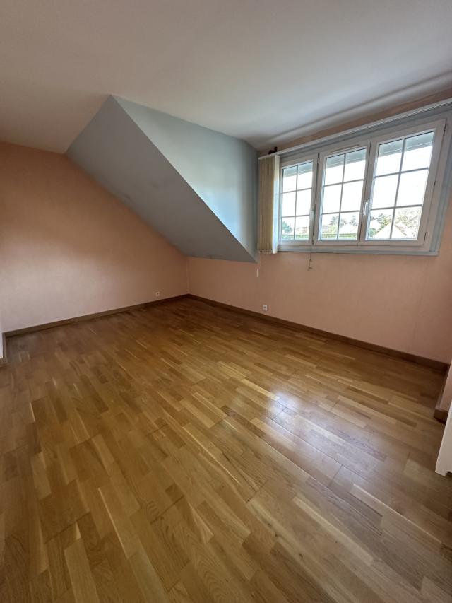 Maison 6 pièces Vaux le penil disponible à la Vente