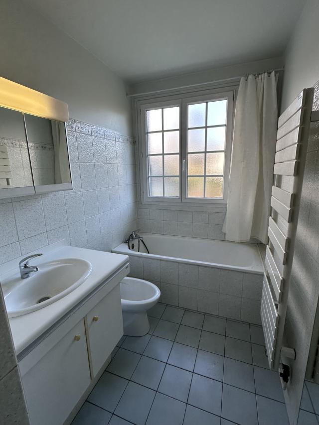 Maison 6 pièces Vaux le penil disponible à la Vente