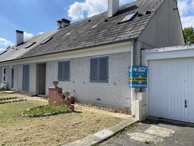 Maison 4 pièces Le mee sur seine disponible à la Vente