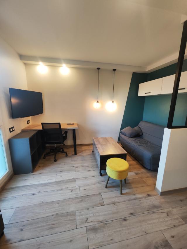 Studio 1 pièces Le mee sur seine disponible à la Location