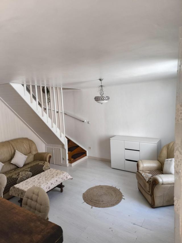 Maison 3 pièces Vaux le penil disponible à la Vente