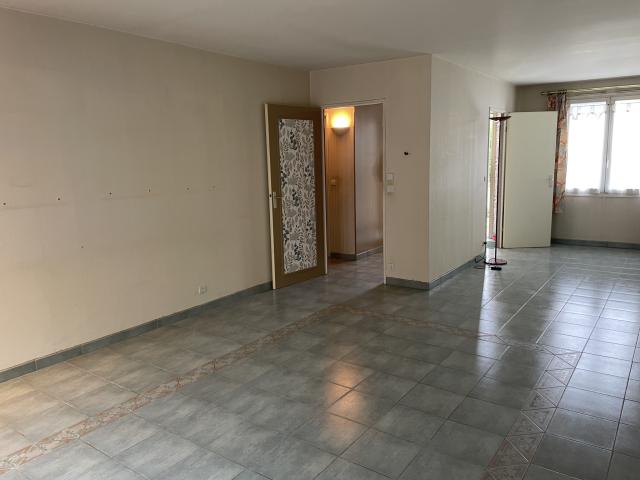 Maison 6 pièces Le mee sur seine disponible à la Vente