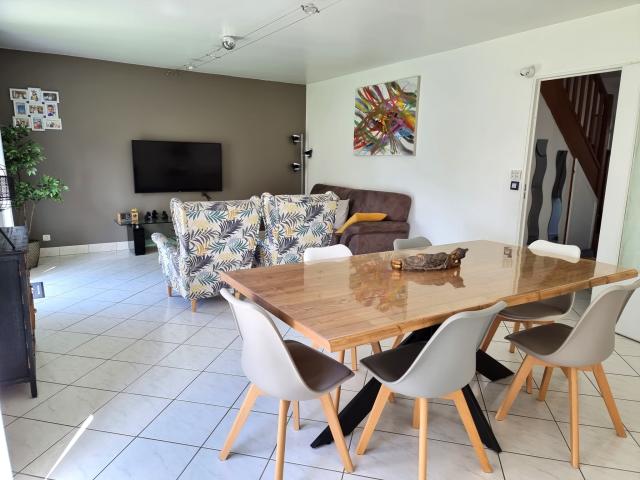 Maison 7 pièces Rubelles disponible à la Vente