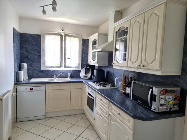 Maison 7 pièces Rubelles disponible à la Vente