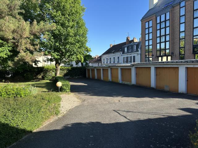 Appartement 4 pièces Melun disponible à la Vente