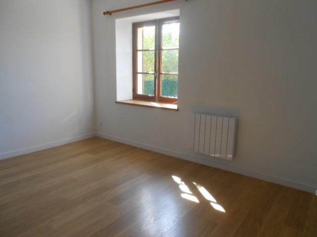 Appartement 4 pièces Fouju disponible à la Location