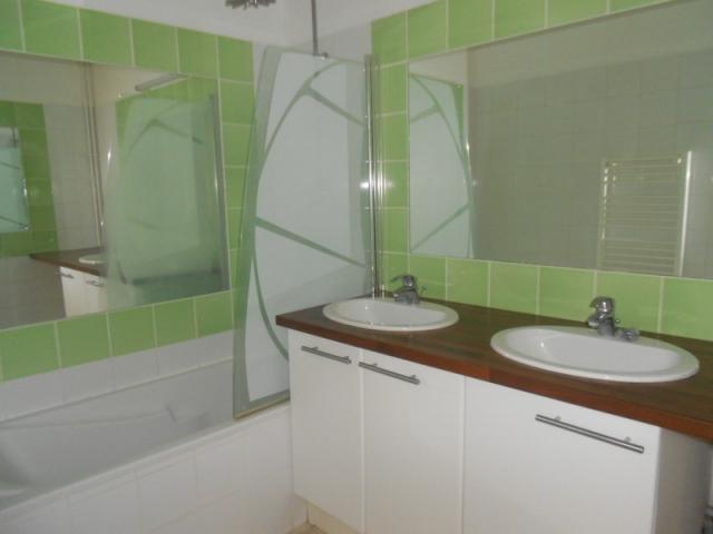 Appartement 4 pièces Fouju disponible à la Location