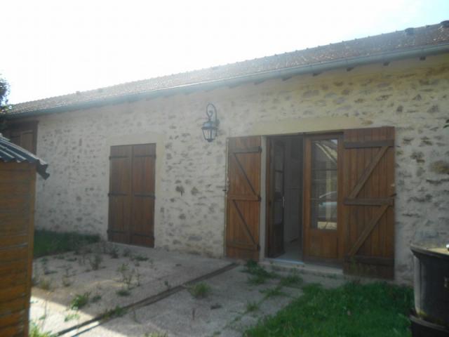 Appartement 4 pièces Fouju disponible à la Location