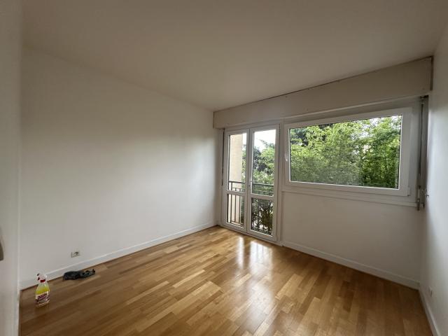 Appartement 3 pièces Le mee sur seine disponible à la Location