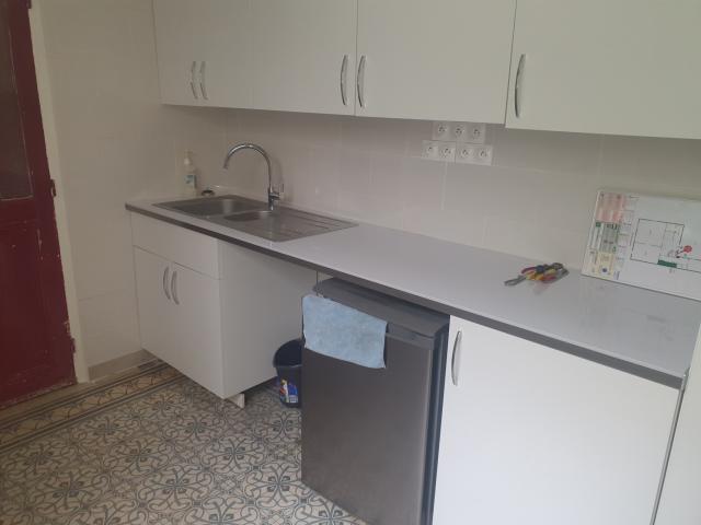 Local Professionnel  pièces Melun disponible à la Location