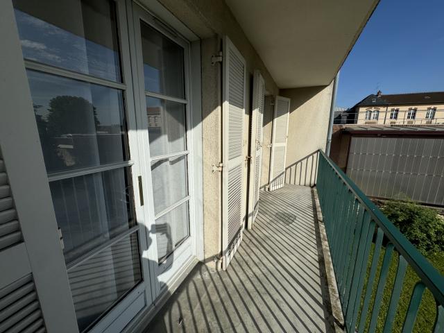 Appartement 2 pièces Melun disponible à la Location