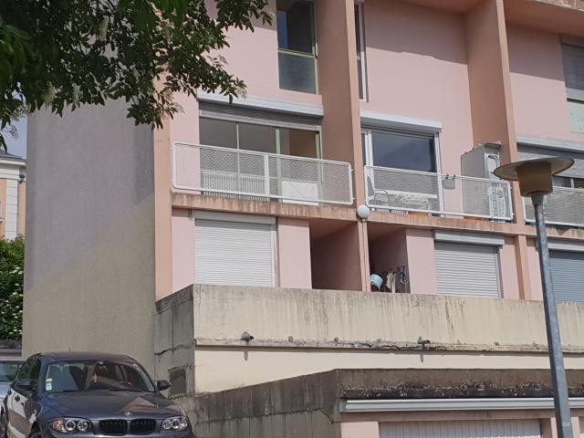 Duplex 3 pièces Melun disponible à la Vente