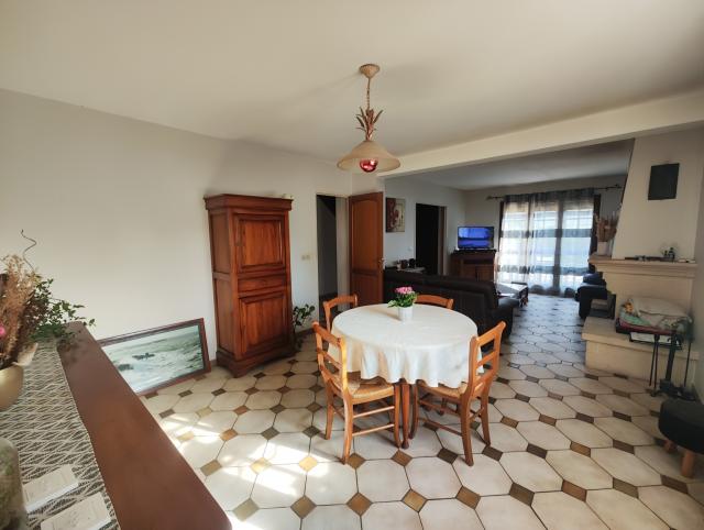 Maison 6 pièces Rubelles disponible à la Vente