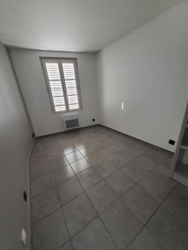 Appartement 2 pièces Fontainebleau disponible à la Location