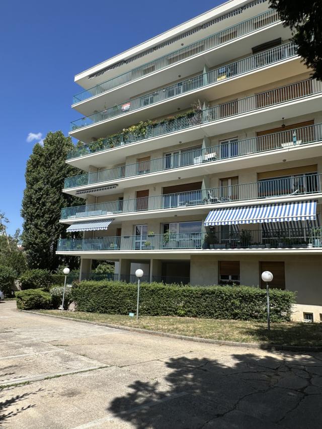 Appartement 6 pièces Melun disponible à la Vente