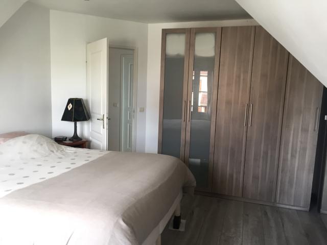 Maison 6 pièces Vaux le penil disponible à la Location