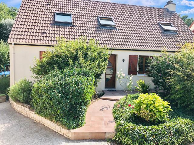 Maison 6 pièces Le mee sur seine disponible à la Vente