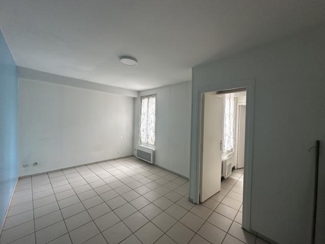 Appartement 1 pièces Fontainebleau disponible à la Location