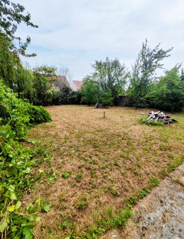 Maison 9 pièces Le mee sur seine disponible à la Vente