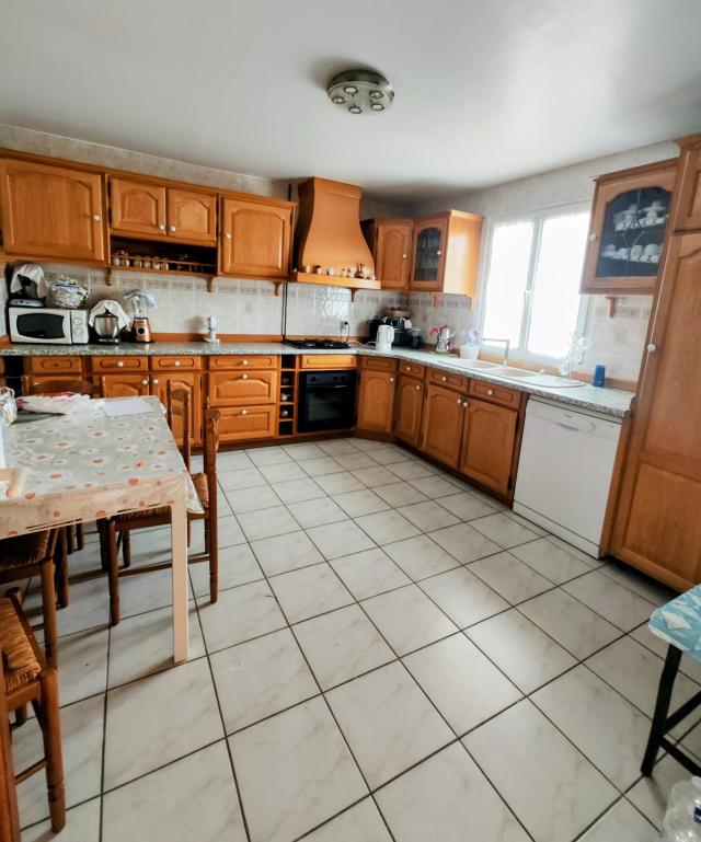 Maison 9 pièces Le mee sur seine disponible à la Vente