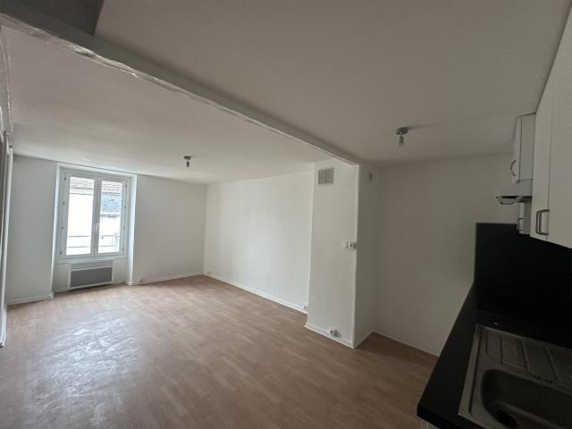 Appartement 4 pièces Melun disponible à la Location