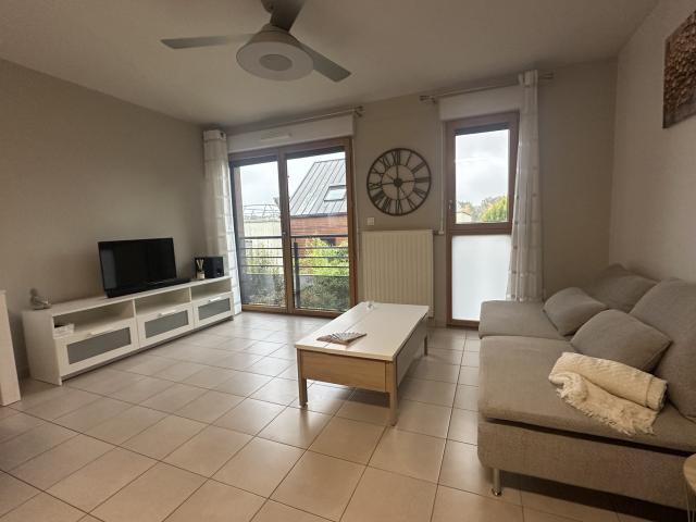 Appartement 2 pièces Vaux le penil disponible à la Location