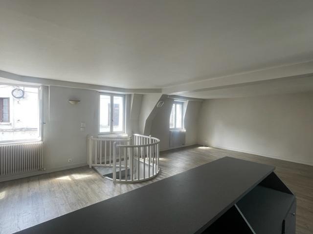 Appartement 2 pièces Melun disponible à la Location