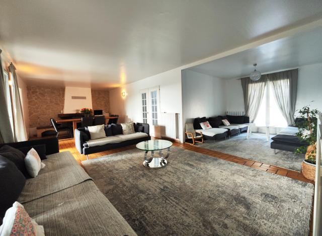 Maison 8 pièces Boissettes disponible à la Vente