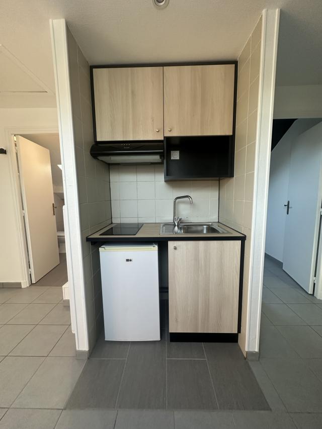 Appartement 1 pièces Melun disponible à la Location