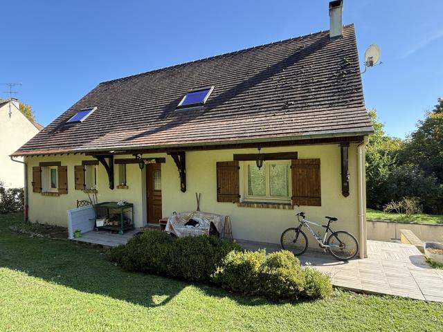 Maison 9 pièces Le mee sur seine disponible à la Vente