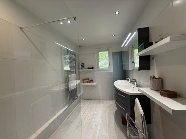 Maison 9 pièces Le mee sur seine disponible à la Vente