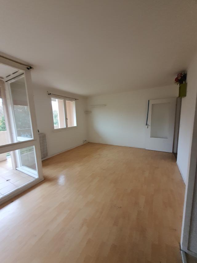 Appartement 2 pièces Le mee sur seine disponible à la Vente