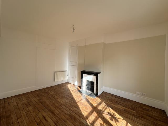 Appartement 3 pièces Melun disponible à la Location