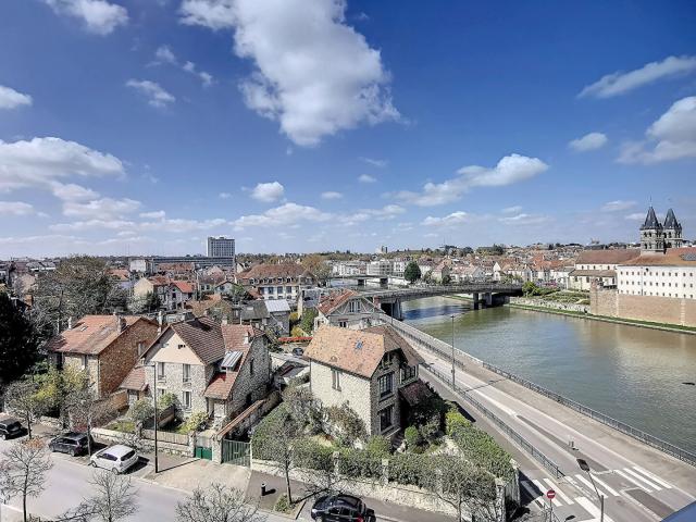Appartement 5 pièces Melun disponible à la Vente