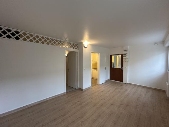 Appartement 1 pièces La rochette disponible à la Location