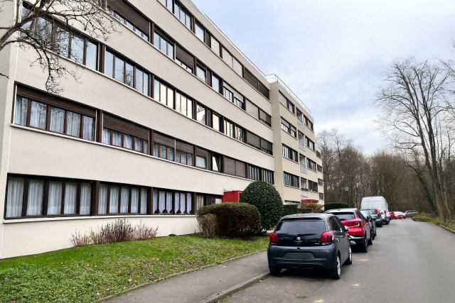 Appartement 4 pièces Vaux le penil disponible à la Vente