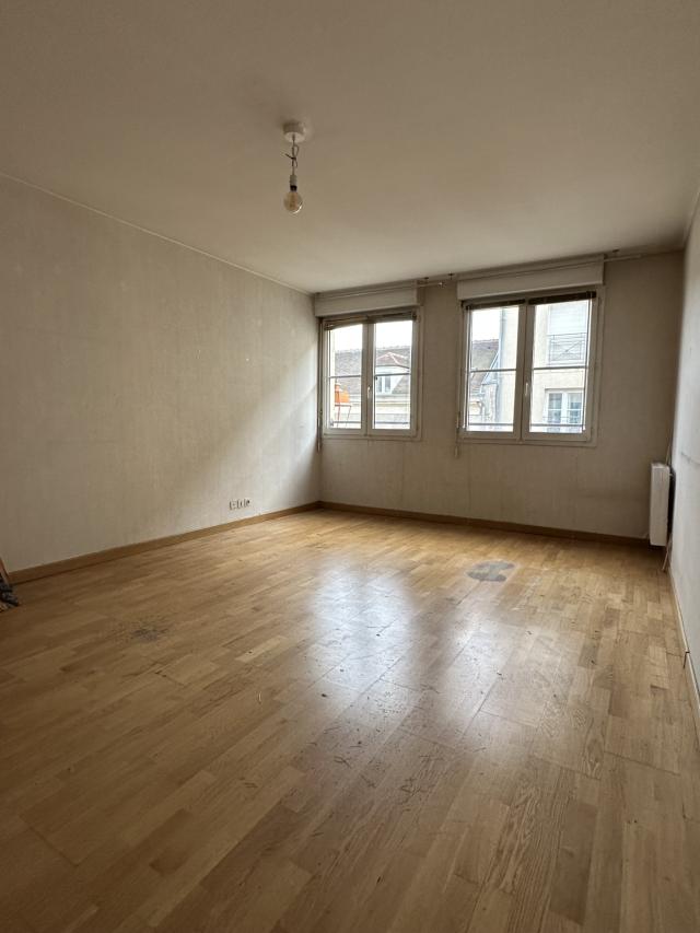 Appartement 3 pièces Melun disponible à la Vente