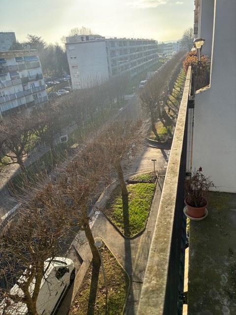 Appartement 4 pièces Le mee sur seine disponible à la Vente