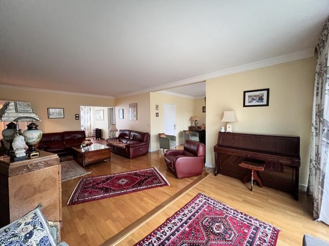 Appartement 6 pièces Vaux le penil disponible à la Vente