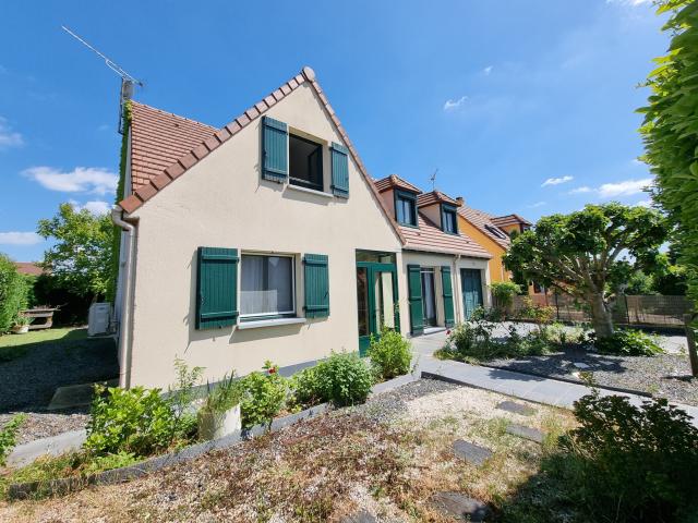 Maison 7 pièces Vaux le penil disponible à la Vente